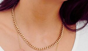 Clean gold chains