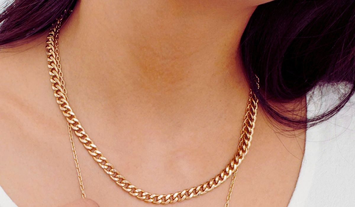 Clean gold chains